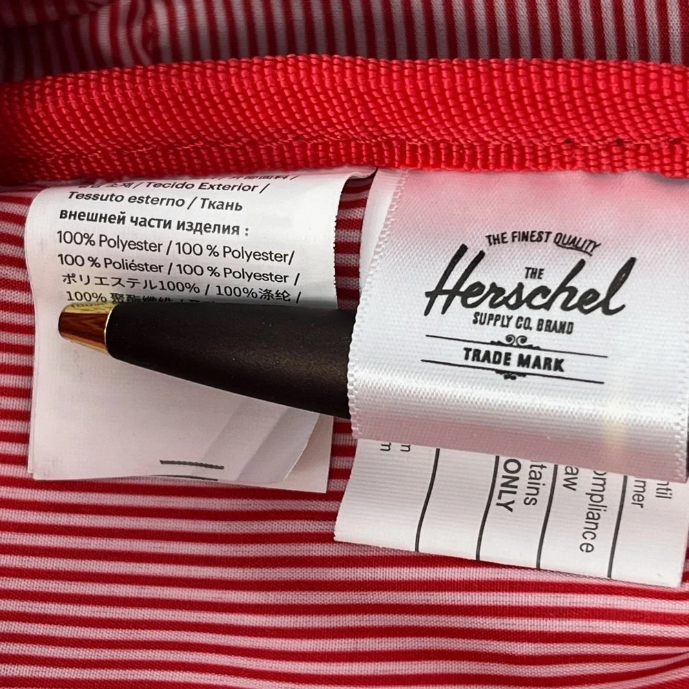 Herschel Supply Co Classic‎ X-Large Raven Crosshatch/Grey Backpack Work School